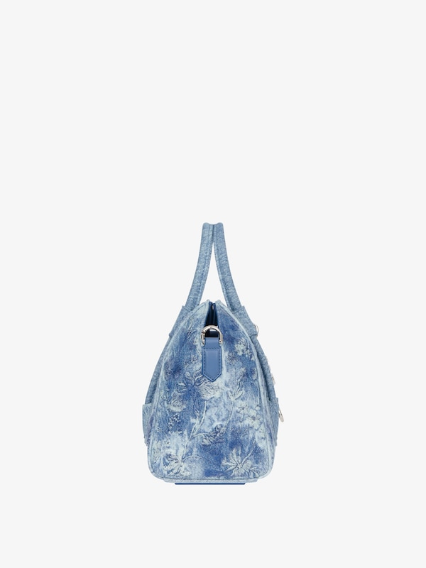 Givenchy Mini Antigona Lock bag in washed embroidered denim Rebajas baratas