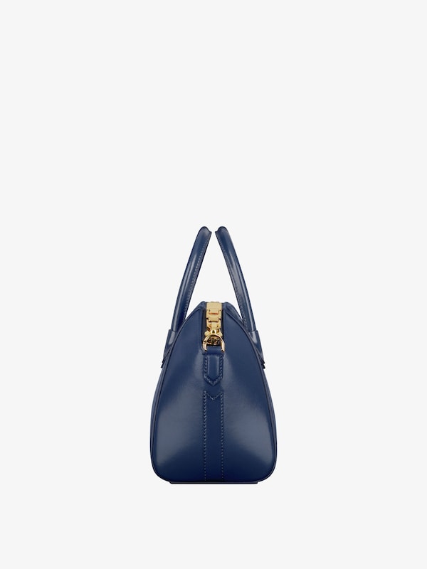 Givenchy Mini Antigona bag in Box leather Rebajas online
