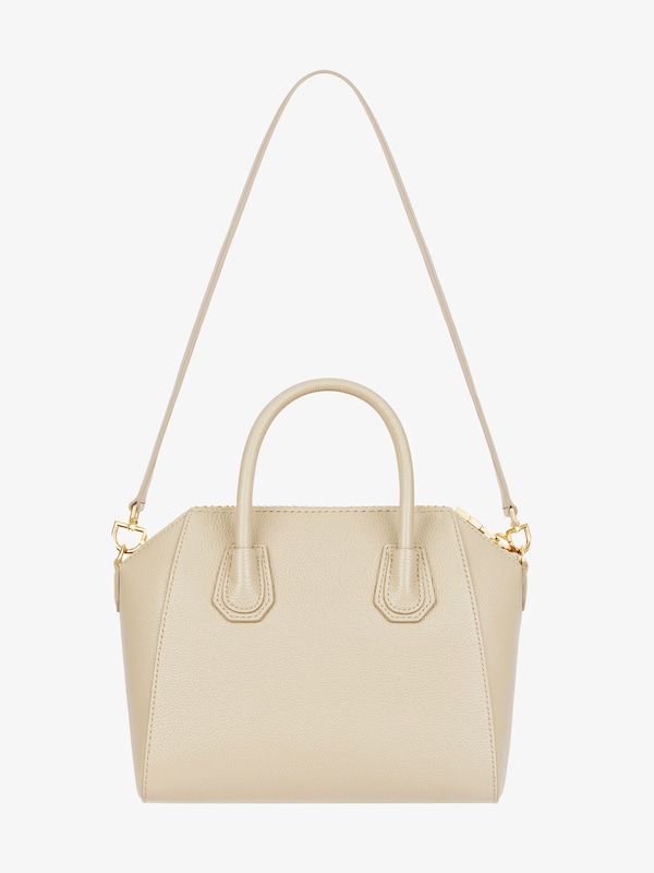 Givenchy Small Antigona bag in grained leather Envío gratis