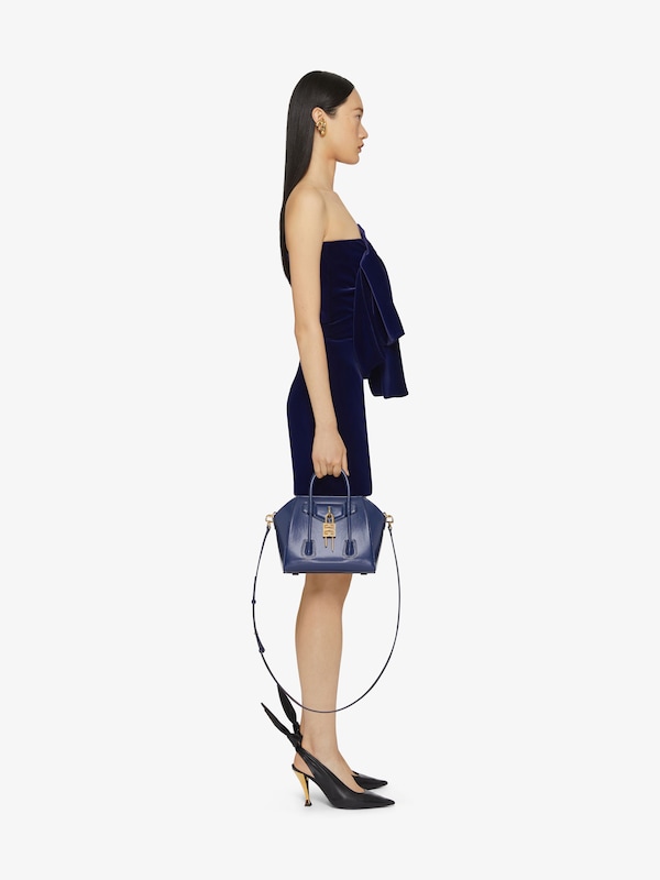 Givenchy Mini Antigona Lock bag in Box leather Mejor oferta