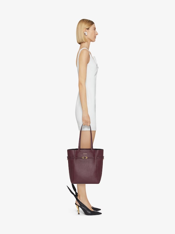 Givenchy Small Voyou tote bag in leather Superdescuento