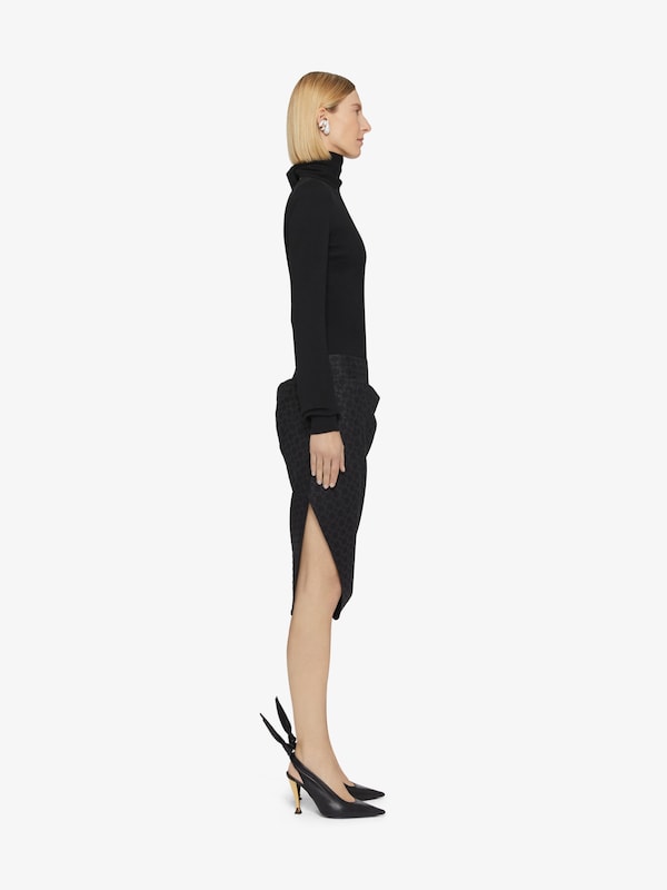 Givenchy Slim fit sweater in cashmere tied at the back Limitado a 3 días