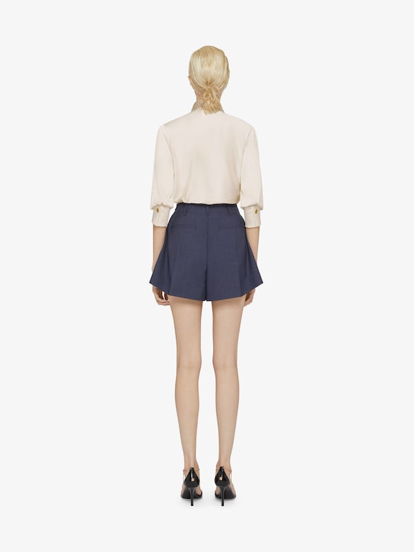 Givenchy Blouse in satin with buttoned collar ÚLTIMAS EDICIONES