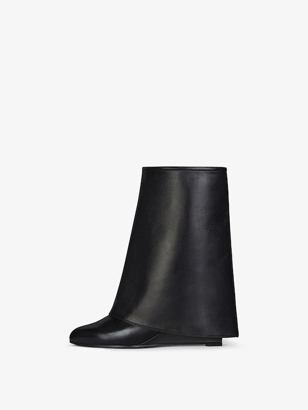 Givenchy Shark Lock Buckles ankle boots in leather Rebajas de fábrica