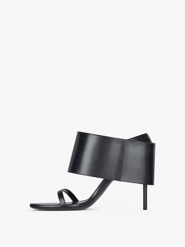 Givenchy Shark Lock Heart heeled sandals in leather Grandes ahorros