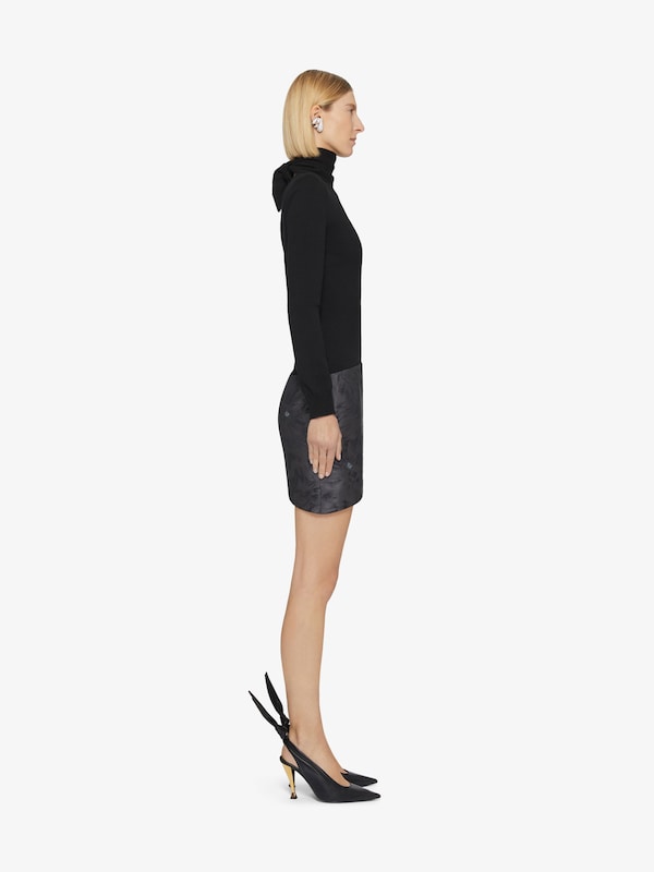 Givenchy Mini asymmetric skirt in cat jacquard Ofertas de temporada