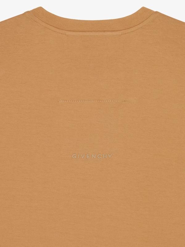 Givenchy Slim fit t-shirt in cotton with 4G embroidery Últimos 3 días