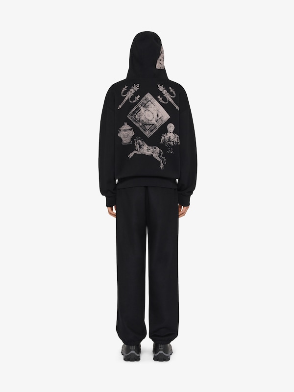 Givenchy Zipped hoodie in fleece with Hubert objects print Última moda