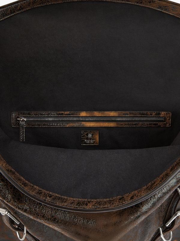 Givenchy Large Voyou bag in crackled leather Precio ultrabajo