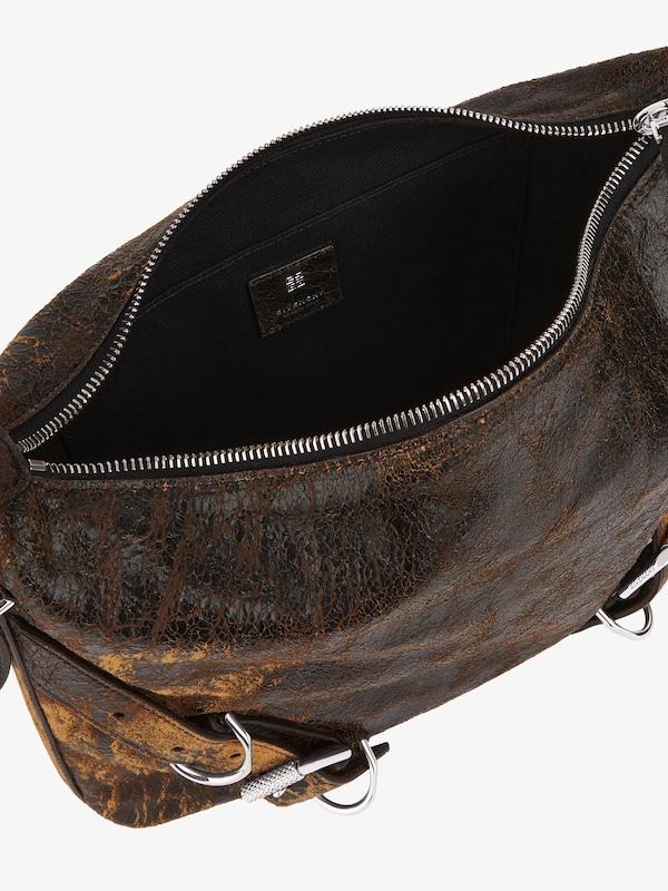 Givenchy Voyou Crossbody bag in crackled leather Venta caliente