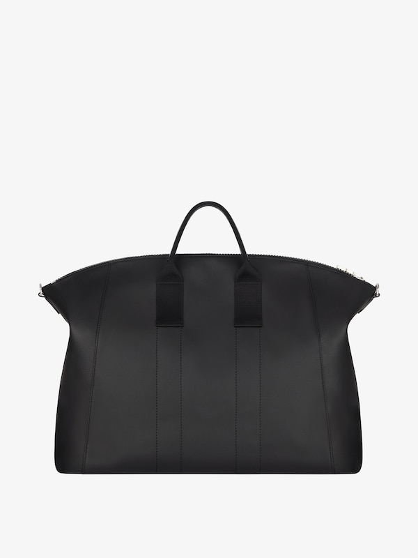 Givenchy Medium Antigona Sport bag in coated canvas En oferta