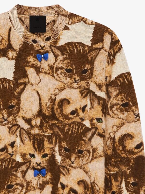 Givenchy Sweater in cat jacquard with crystals details Promoción trimestral