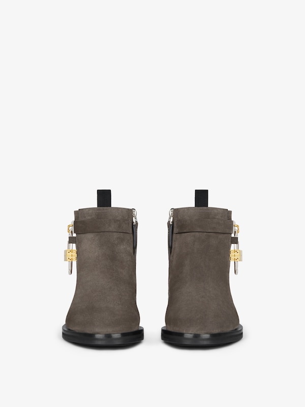 Givenchy Lock ankle boots in suede Mejor oferta