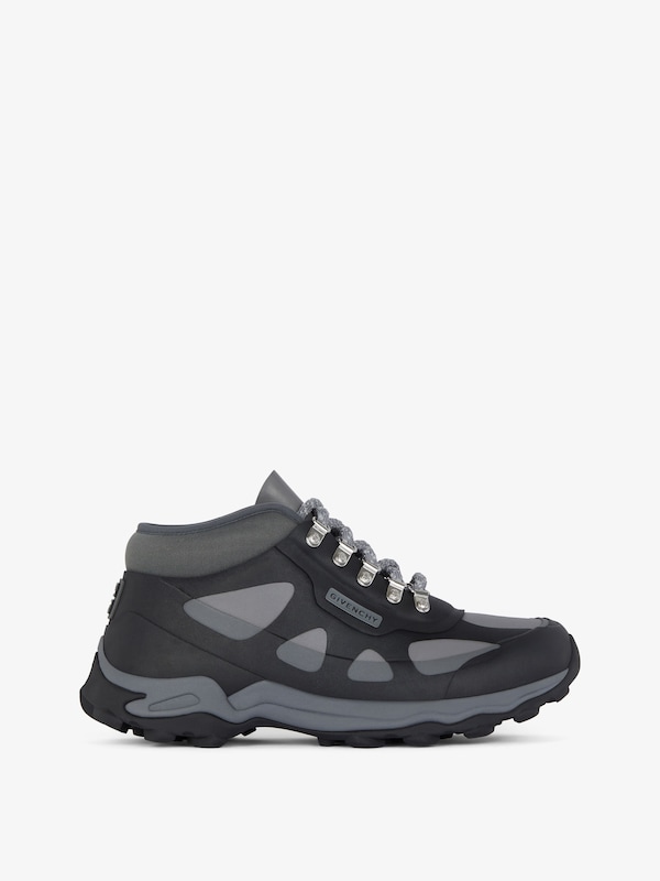 Givenchy Bogs lace up boots in rubber and neoprene Envío gratis