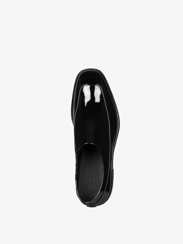Givenchy Squared derbies in patent leather Precio de fábrica