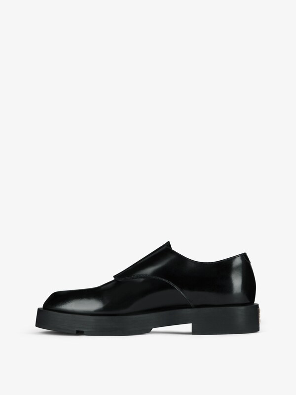 Givenchy Squared derbies in leather with 4G buckle Promoción por tiempo limitado