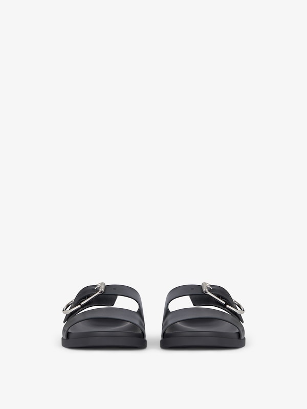 Givenchy Voyou flat mules in grained leather Solo hoy