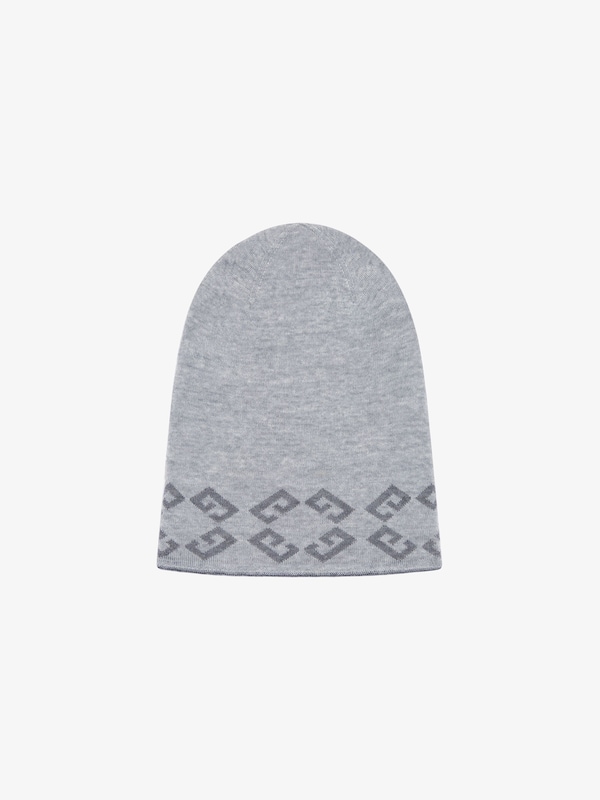 Givenchy GIVENCHY monogram 72 double sided beanie in wool En oferta