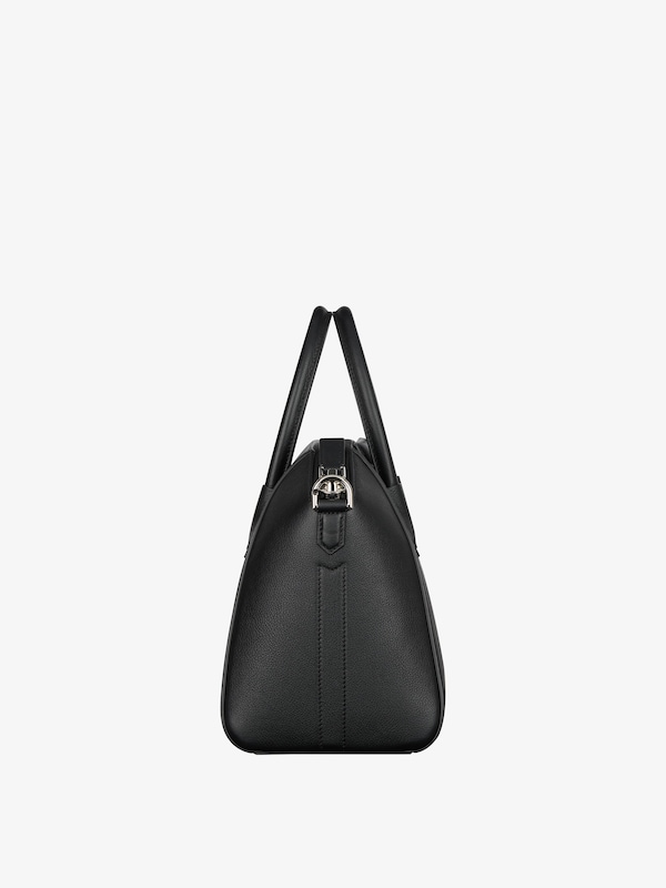 Givenchy Small Antigona bag in grained leather Envío gratis
