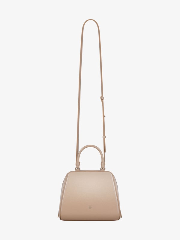 Givenchy Mini Antigona Cube bag in pearly leather Promoción trimestral
