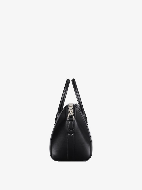 Givenchy Mini Antigona bag in Box leather Superdescuento