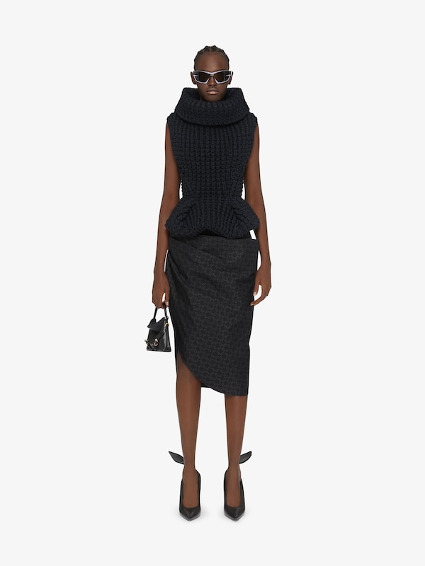 Givenchy Sleeveless fit peplum sweater in waffle wool Descuento