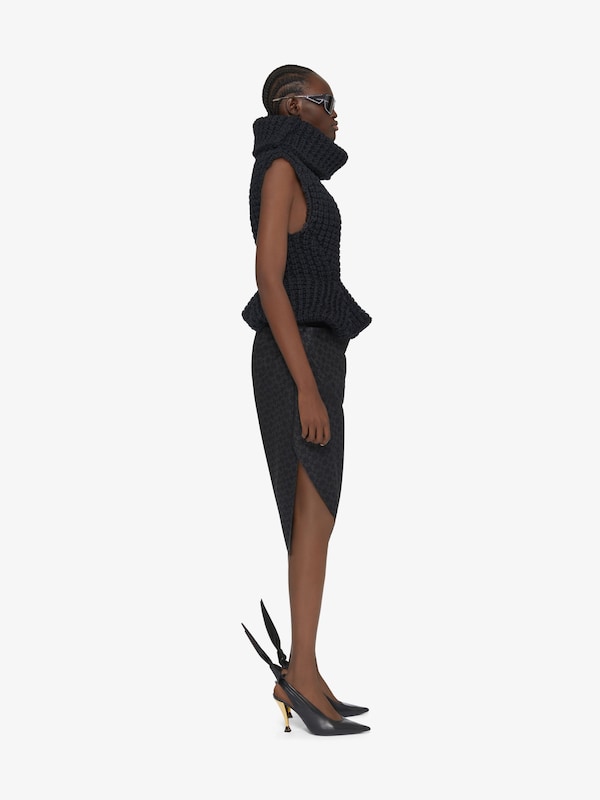 Givenchy Sleeveless fit peplum sweater in waffle wool Descuento