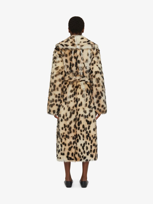 Givenchy Oversized coat in fur with leopard print Liquidación