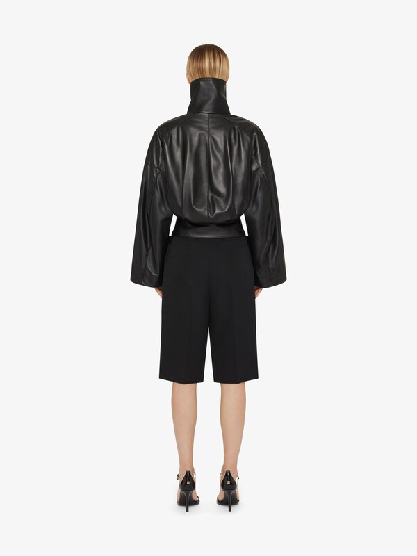 Givenchy Bermuda shorts in wool Últimos 2 días