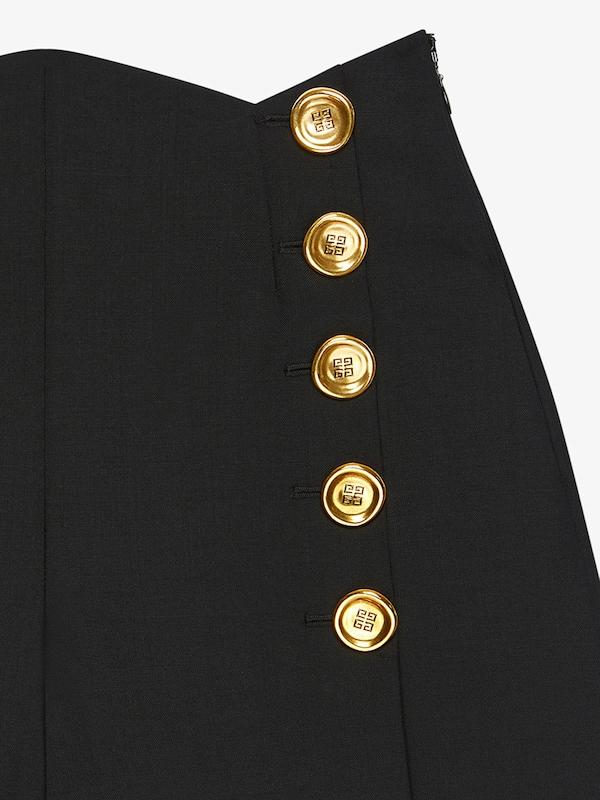 Givenchy Shorts in wool and mohair with buttons Último día