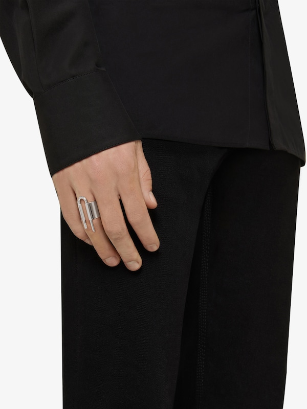 Givenchy U Lock ring in metal Mejor oferta