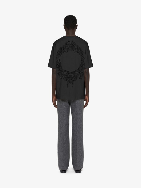 Givenchy T-shirt in cotton with GIVENCHY signature Ofertas de temporada