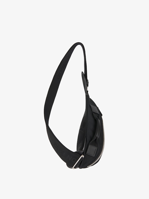 Givenchy Small G-Zip Triangle bag in nylon Descuentos del mes