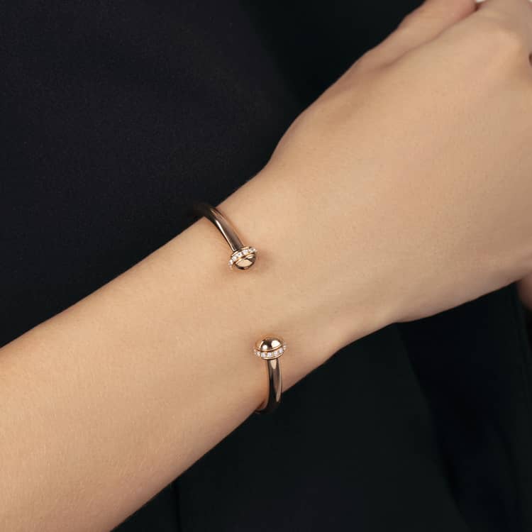 Piaget Possession open bangle bracelet Envío gratis