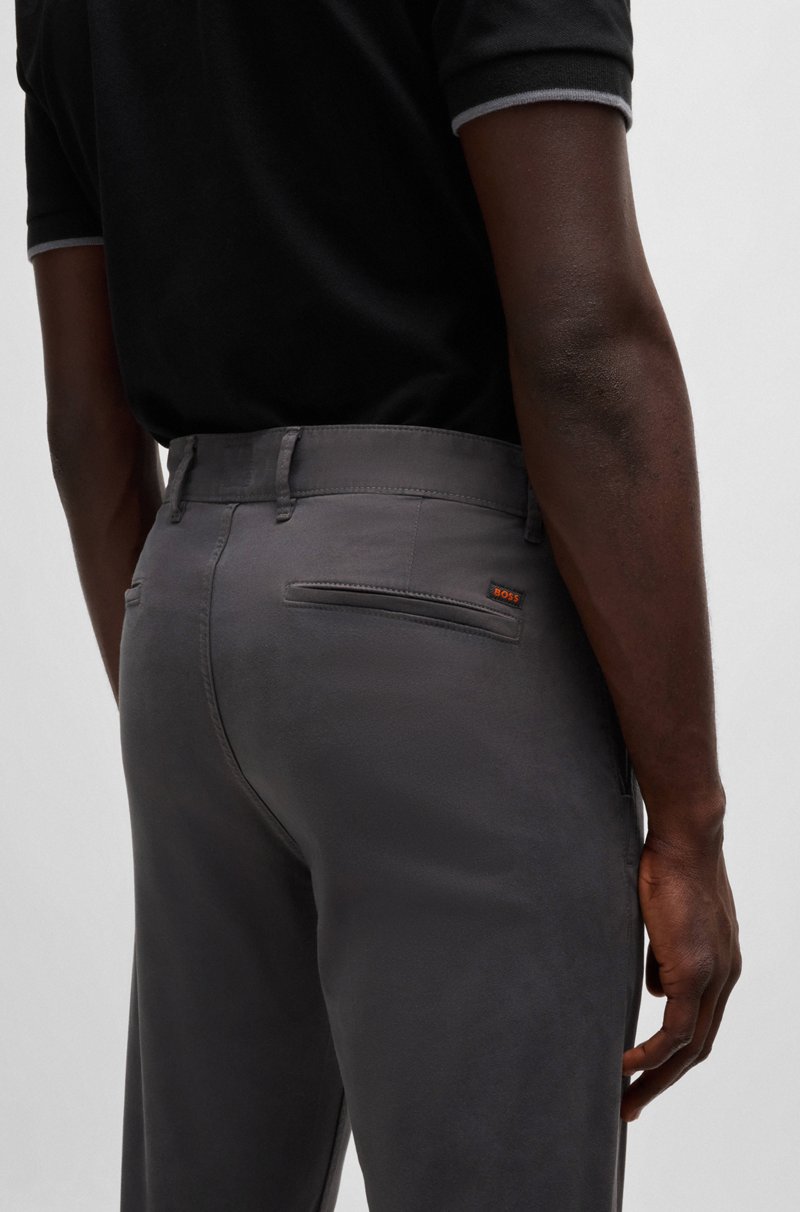 Hugo Boss Chinos slim fit de raso de algodón elástico En oferta