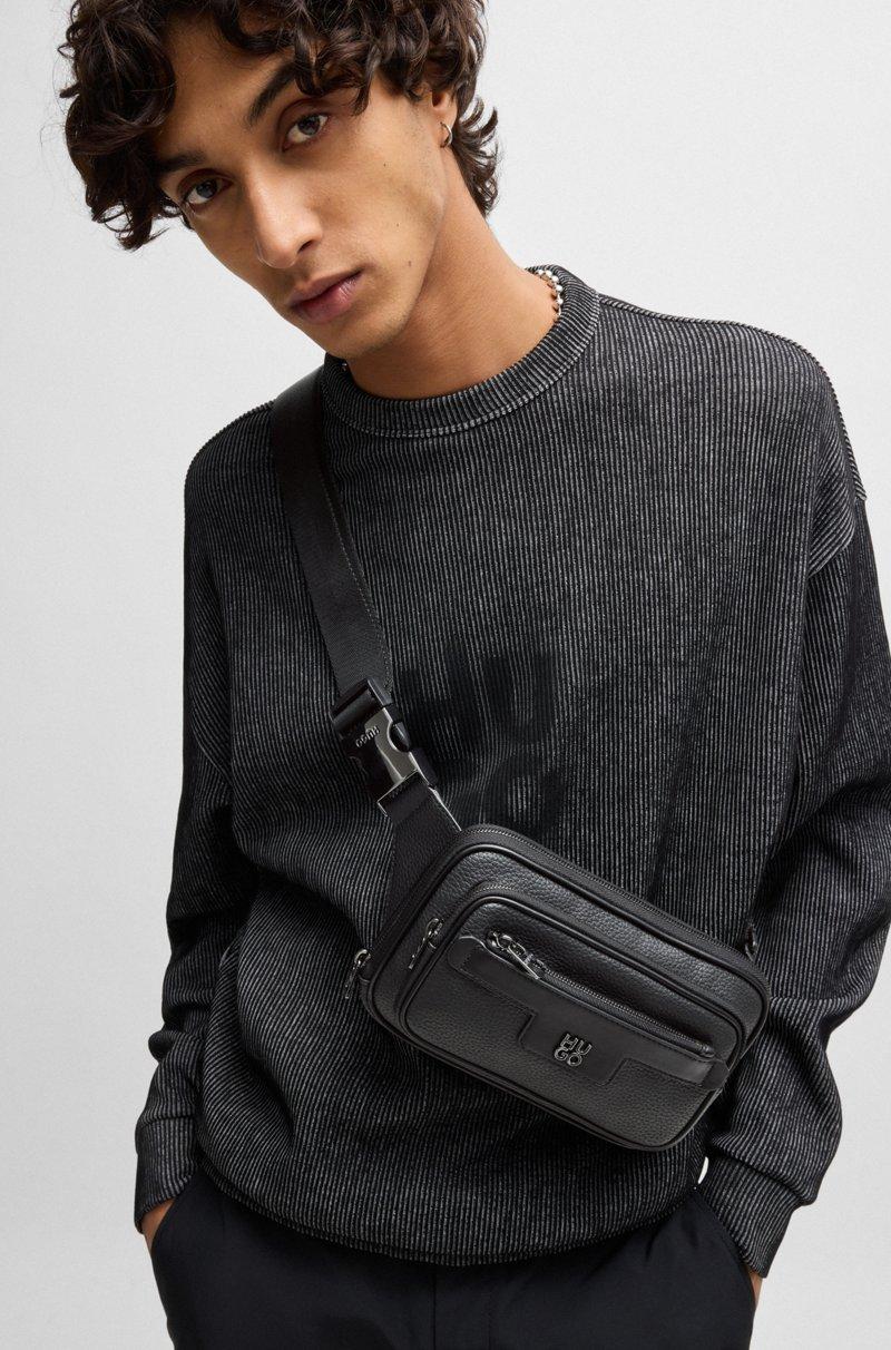 Hugo Boss Bolso de bandolera en piel sintética granulada con detalle de logo apilado Liquidación