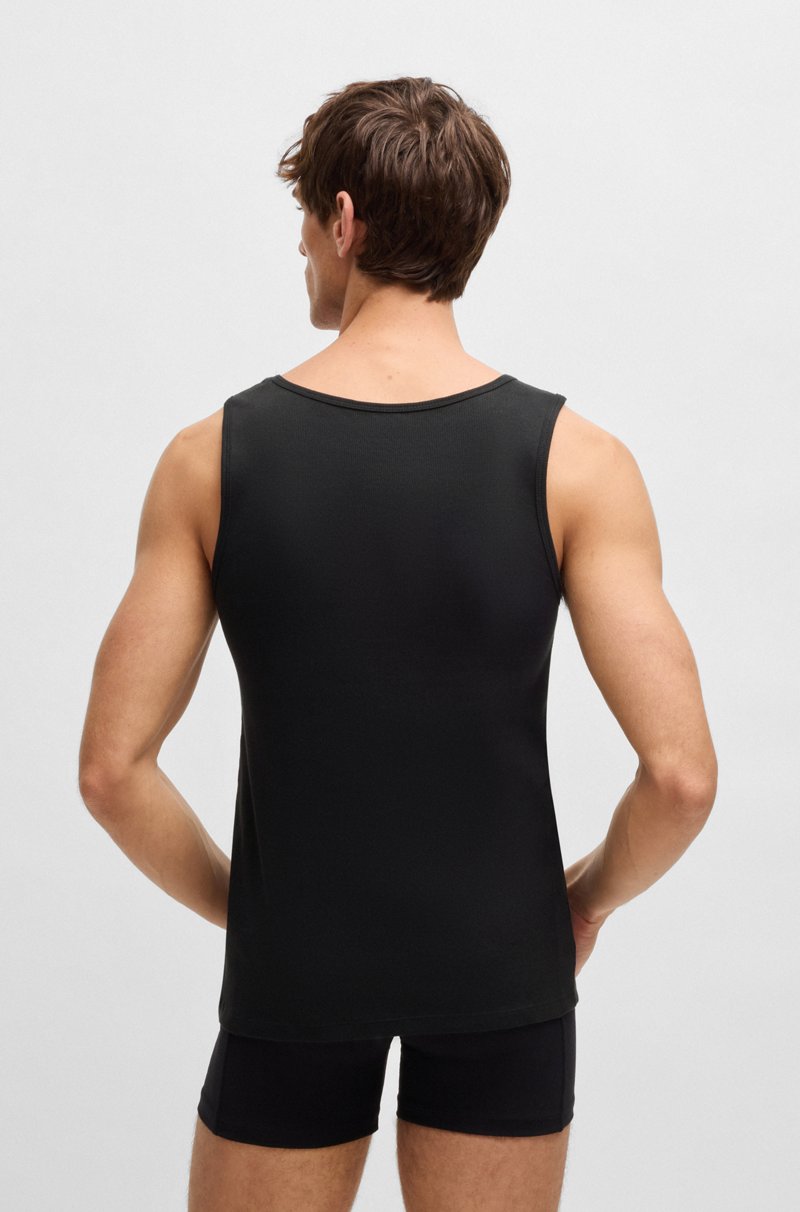 Hugo Boss Paquete de tres camisetas de tirantes de algodón con logo bordado Limitado a 3 días