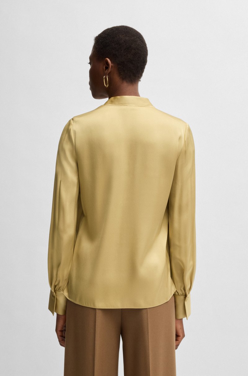 Hugo Boss Blusa relaxed fit en seda elástica con cuello ojo de cerradura Rebajas