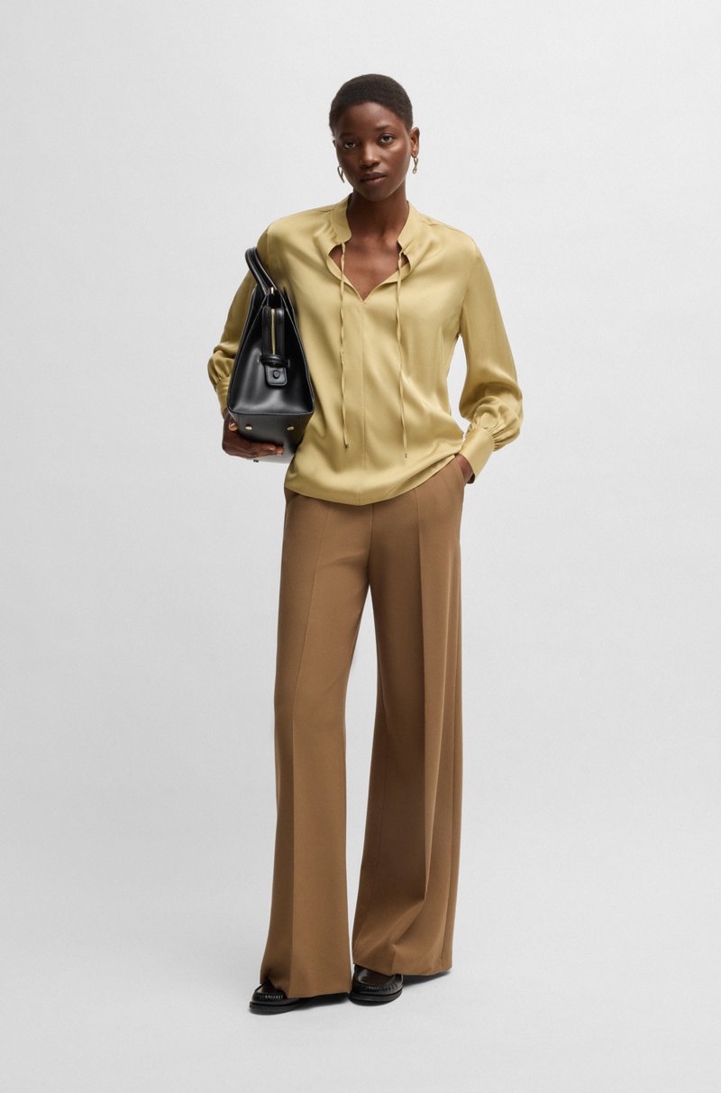 Hugo Boss Blusa relaxed fit en seda elástica con cuello ojo de cerradura Rebajas