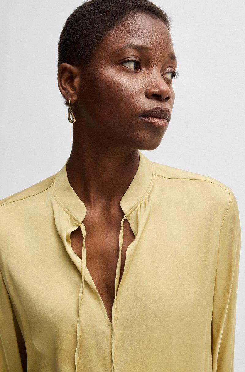 Hugo Boss Blusa relaxed fit en seda elástica con cuello ojo de cerradura Rebajas