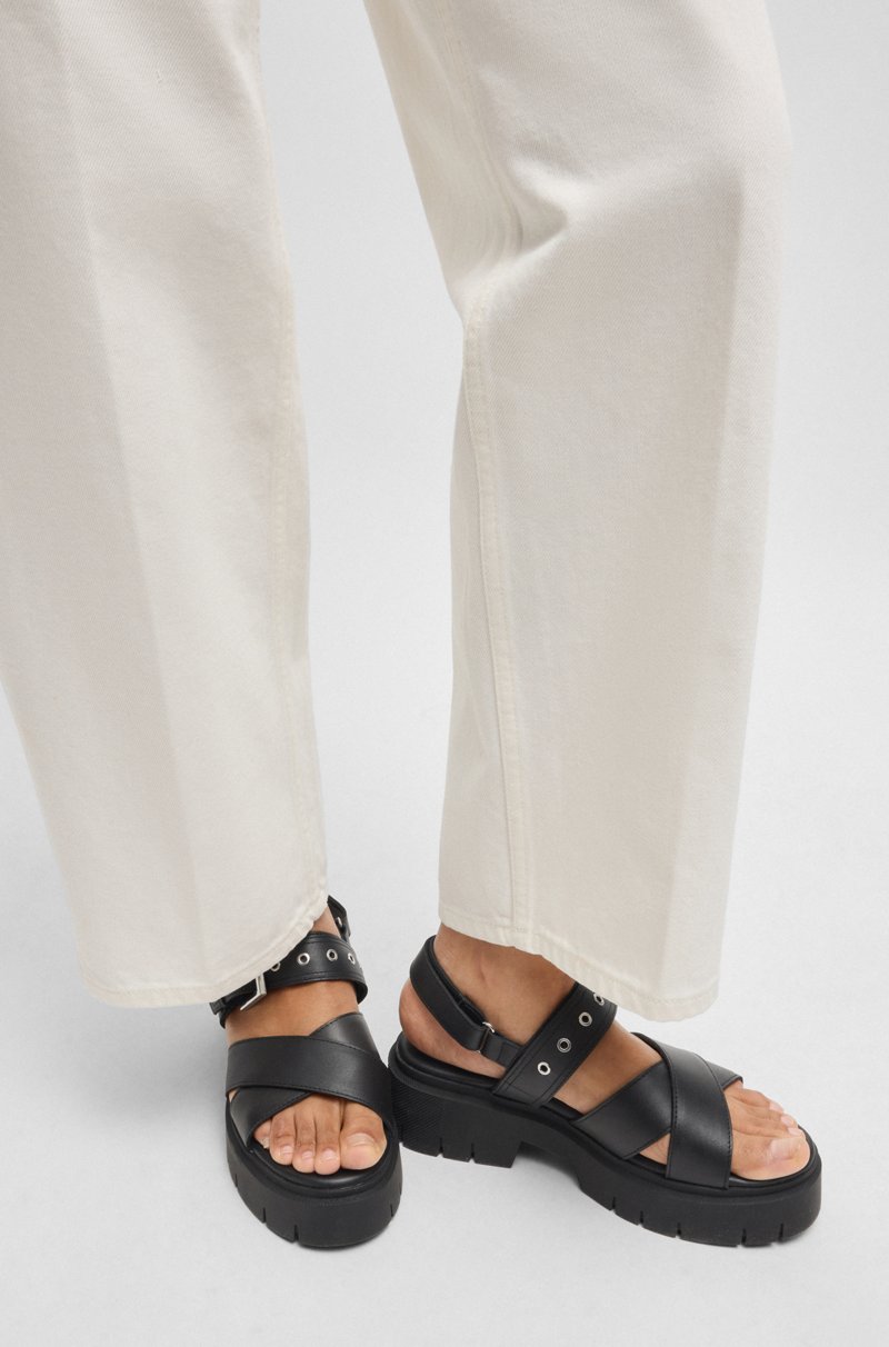 Hugo Boss Sandalias de piel con tira con hebilla y suela gruesa Precio ultrabajo