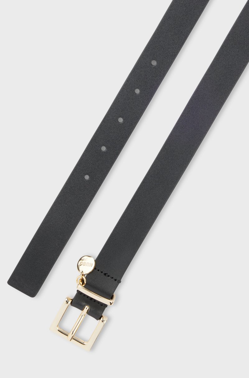 Hugo Boss Cinturón de piel italiana con colgante de logo dorado Envío gratis