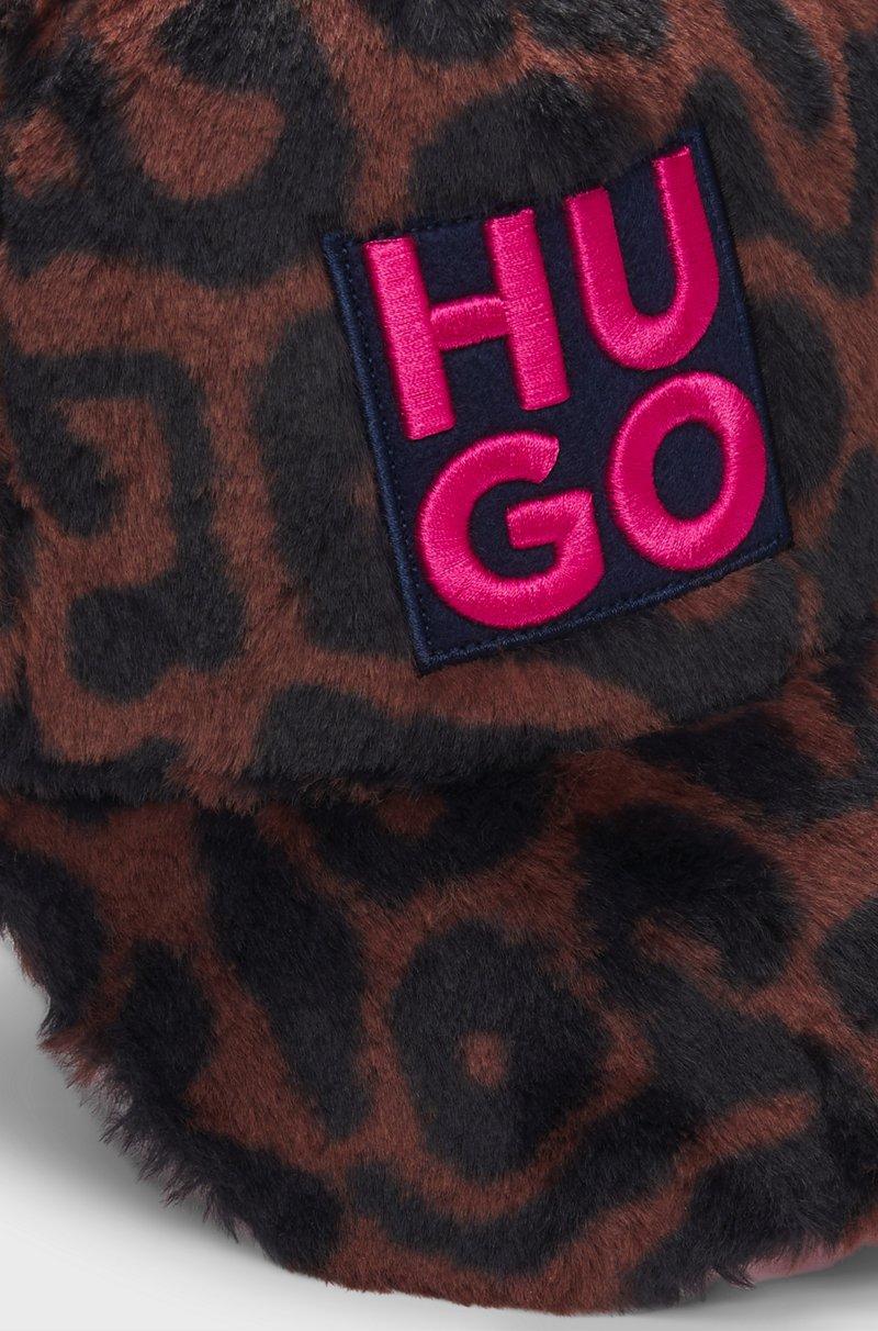 Hugo Boss Gorra para niños en imitación de piel con logo apilado y estampado de guepardo Ahorra y exporta