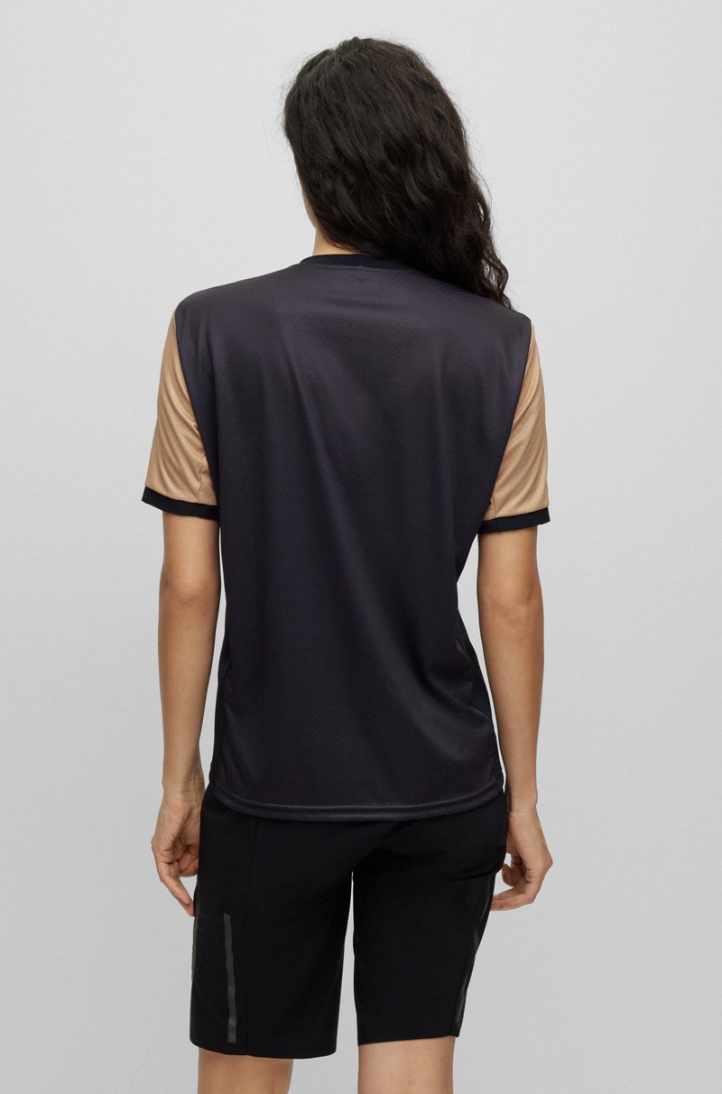 Hugo Boss Camiseta BOSS x ASSOS de punto regular fit con protección UPF35 y detalle de la marca Solo queda un día