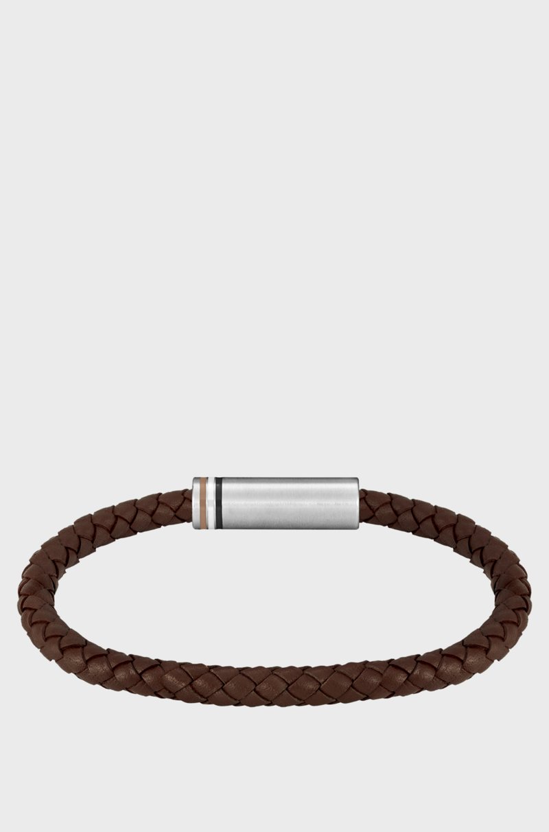 Hugo Boss Brazalete marrón de piel trenzada con logo en el cierre magnético geométrico Descuento por venta flash