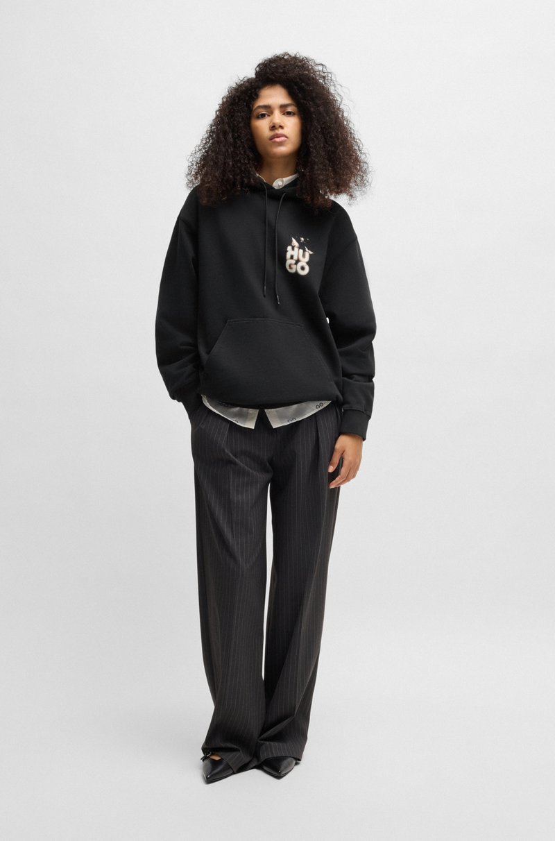 Hugo Boss Sudadera con capucha relaxed fit de felpa de rizo con ilustración de temporada Descuento