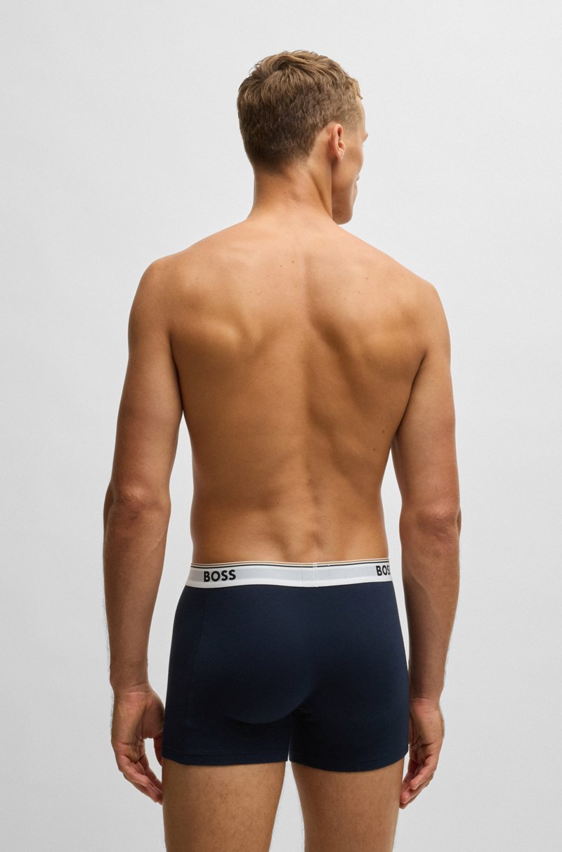 Hugo Boss Paquete de tres calzoncillos bóxer en algodón elástico con logos COMPRAR AHORA