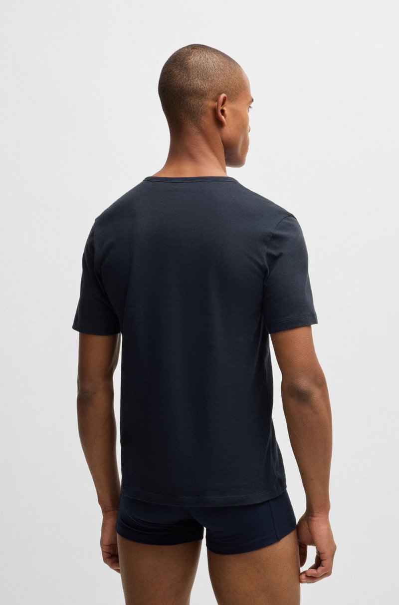 Hugo Boss Paquete de tres camisetas interiores de algodón con logos bordados Oferta especial de fábrica