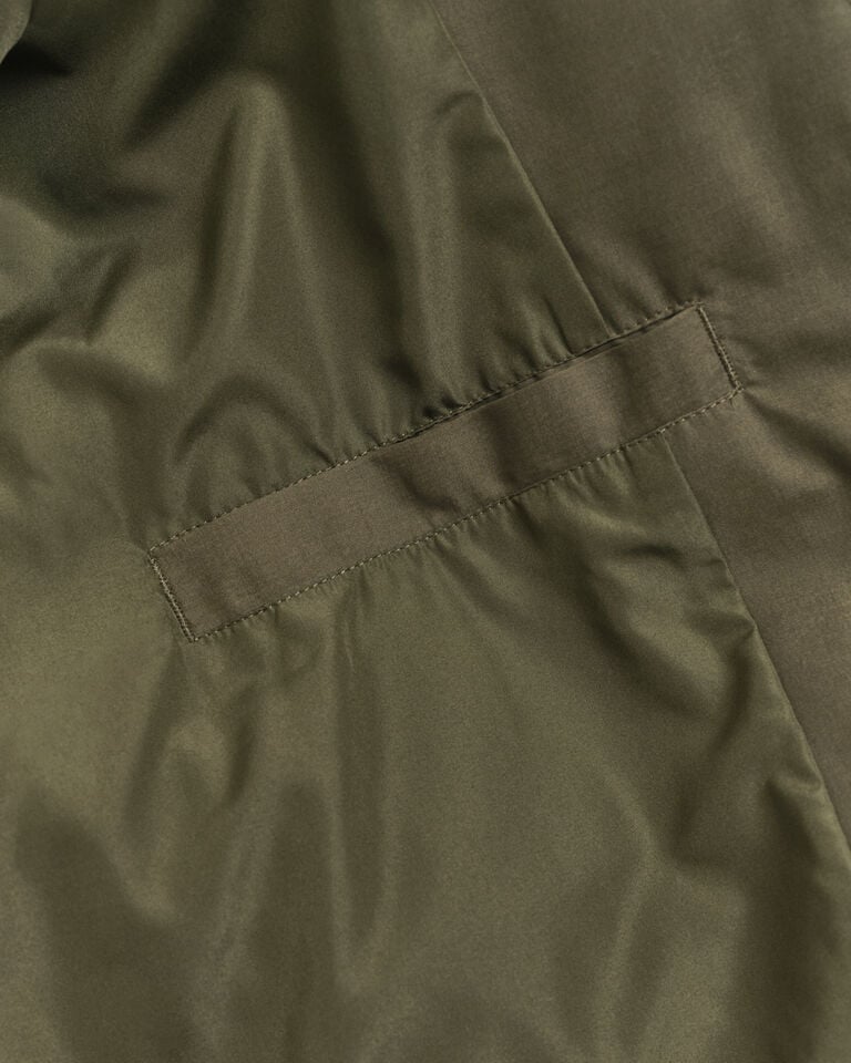 Gant Chaqueta Hampshire ligera Últimos 3 días