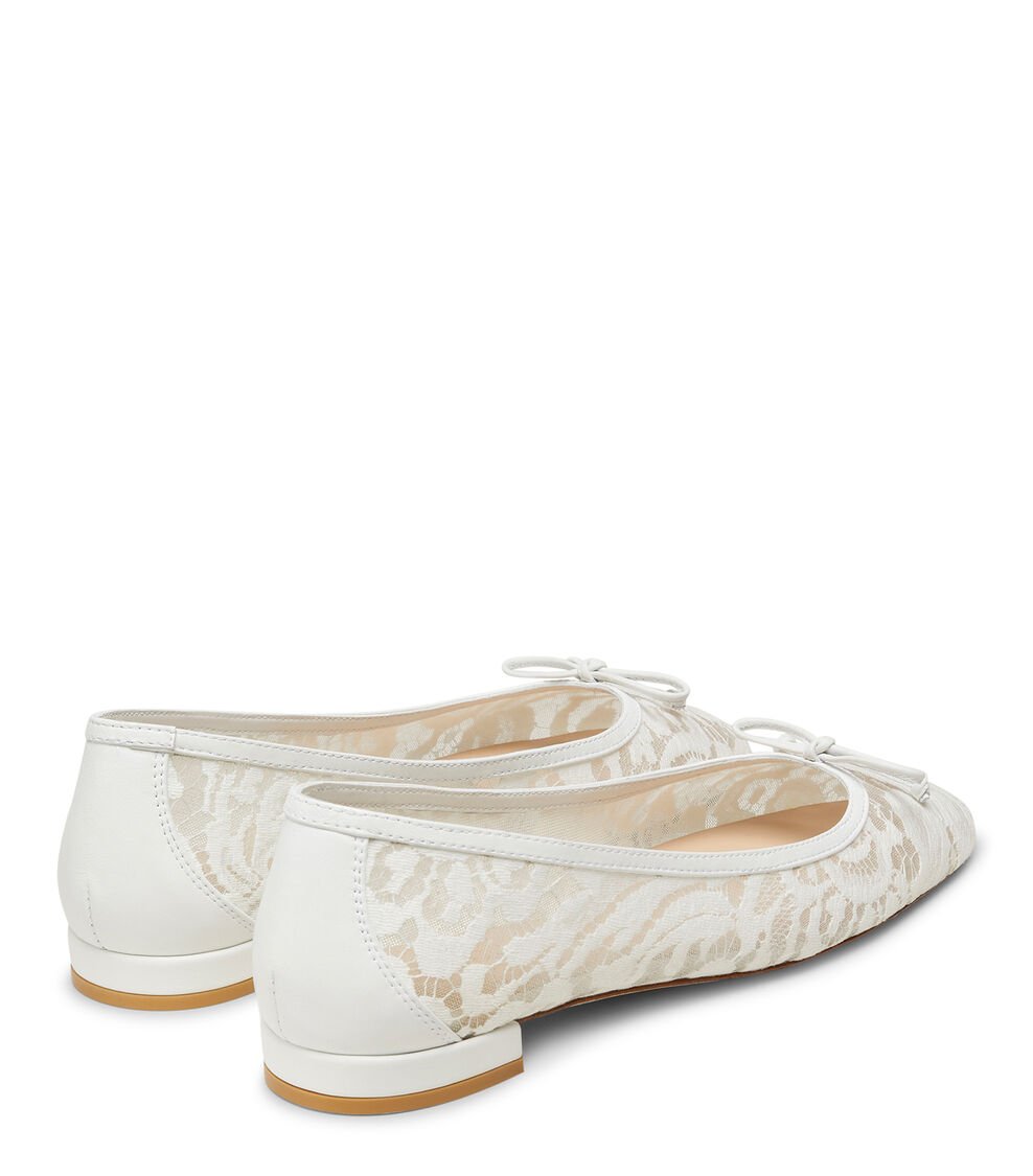 Stuart Weitzman ARABELLA BALLET FLAT en BLANCO de Mujer | Stuart Weitzman® En línea